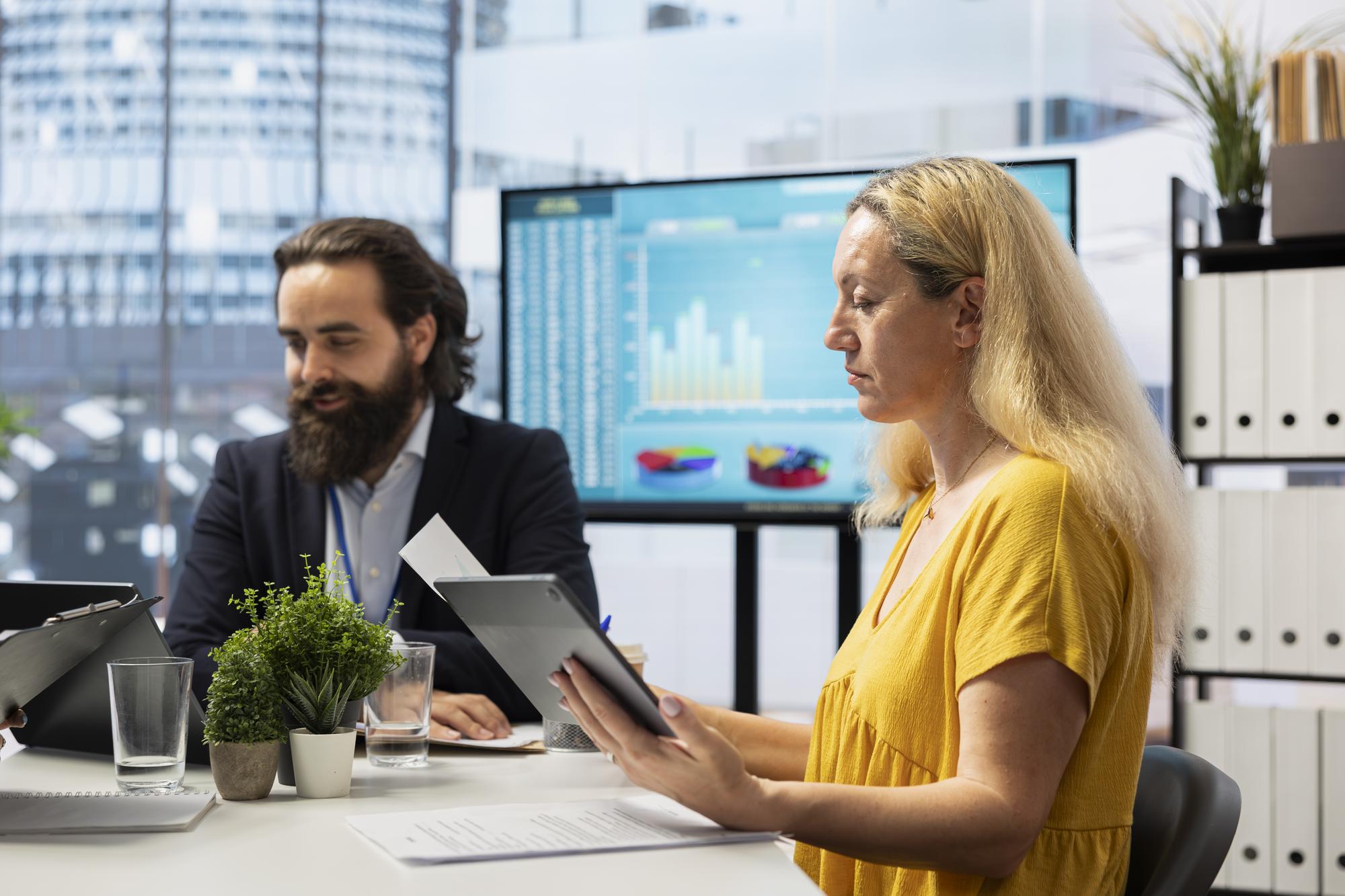 Professional reviewing market reports
